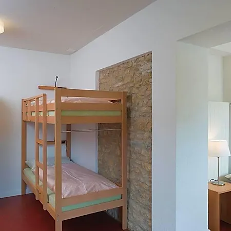 Hostel Youth Αβάνς
