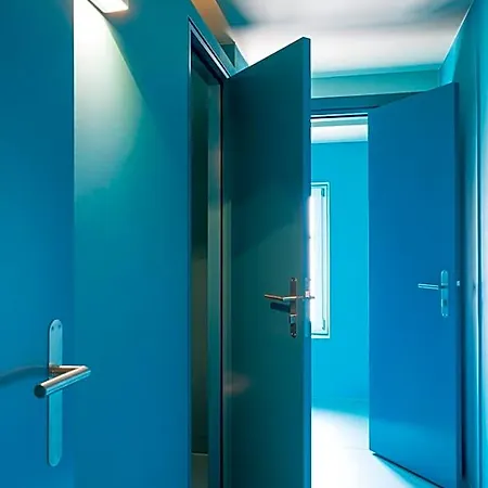 Hostel Youth Αβάνς